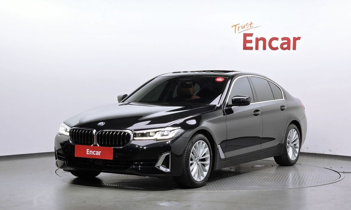 BMW 5-Series 2023