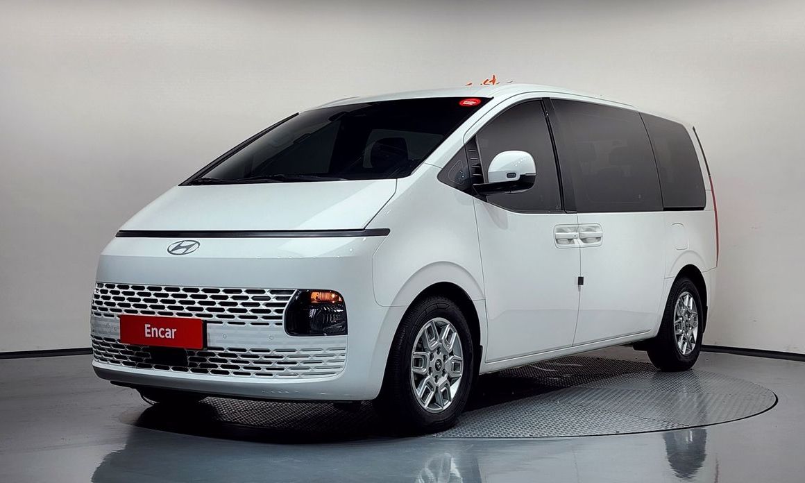 Hyundai Staria 2025