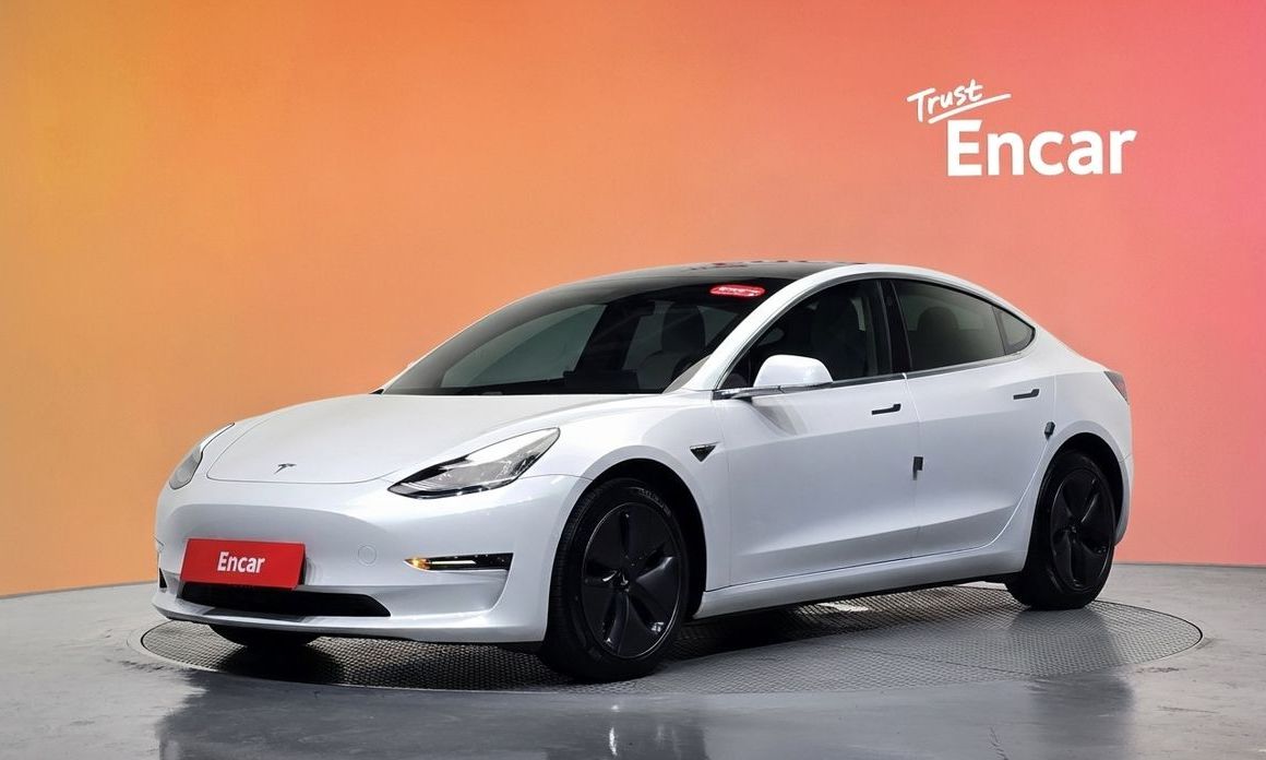 Tesla Model 3 2020