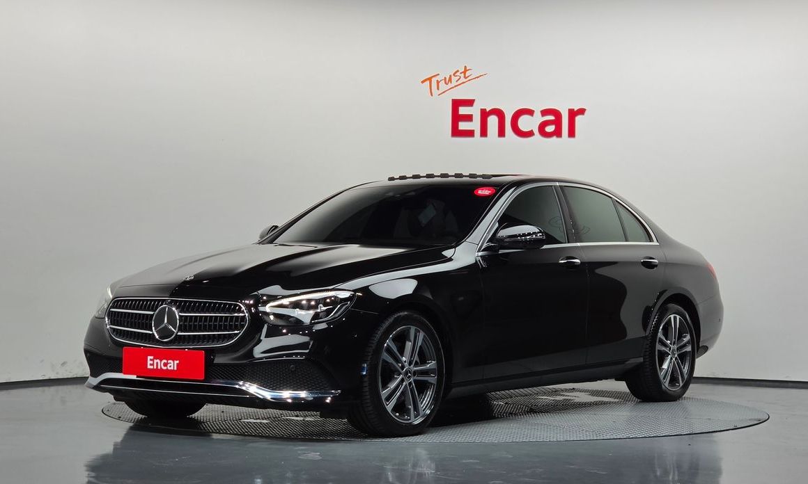 Mercedes-Benz E-Class 2023