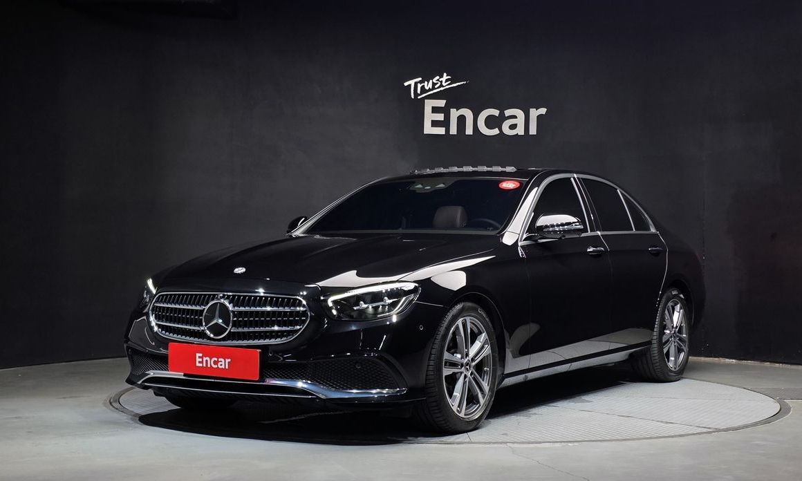 Mercedes-Benz E-Class 2023