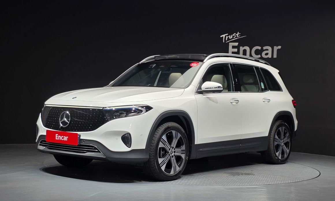 Mercedes-Benz EQB 2026