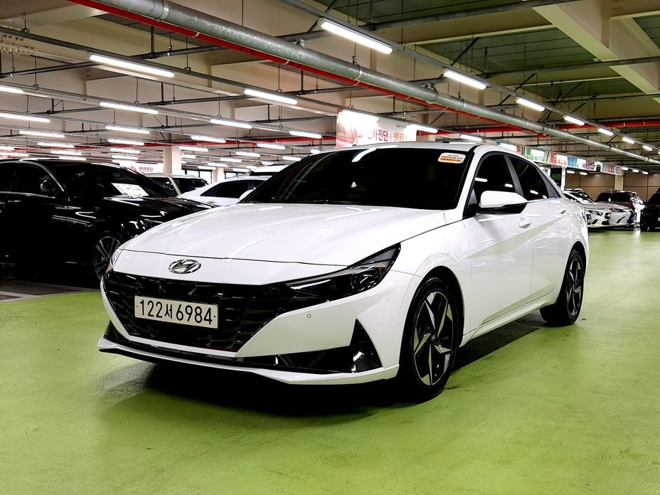 Hyundai AVANTE 2023