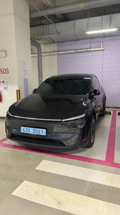 Tesla Model Y 2026