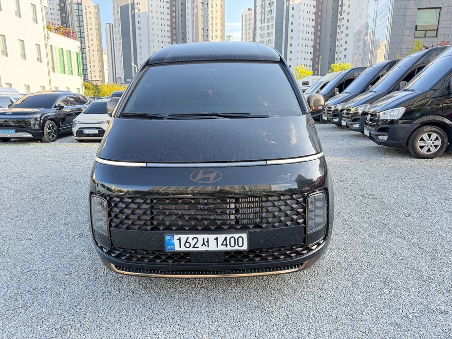 Hyundai Staria 2025