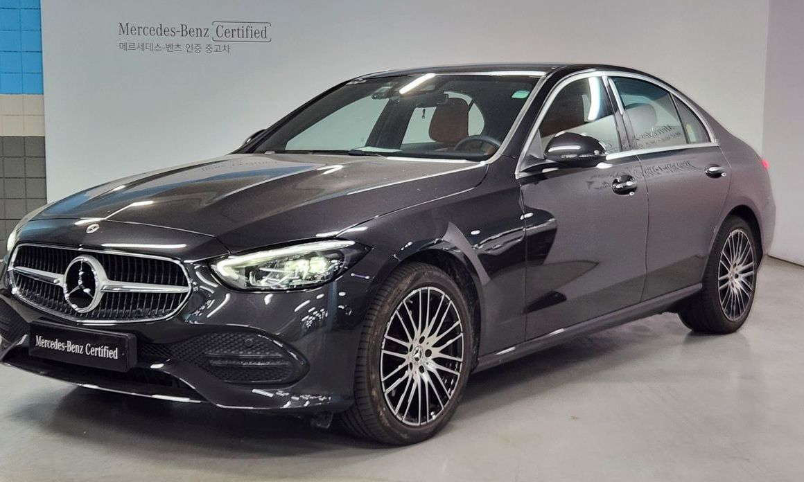 Mercedes-Benz C-Class 2025