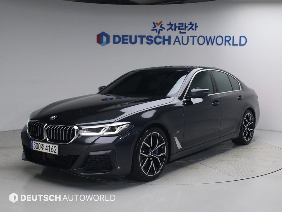 BMW 5-Series 2022