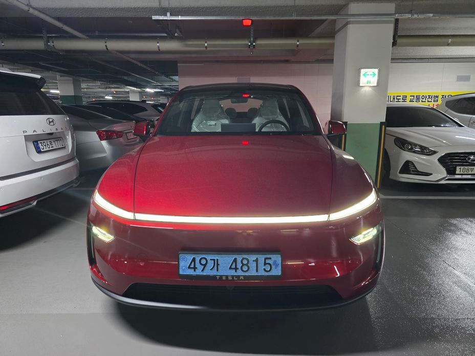 Tesla Model Y 2026