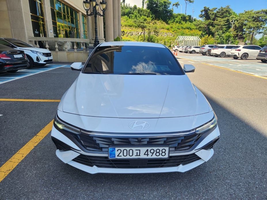 Hyundai AVANTE 2024