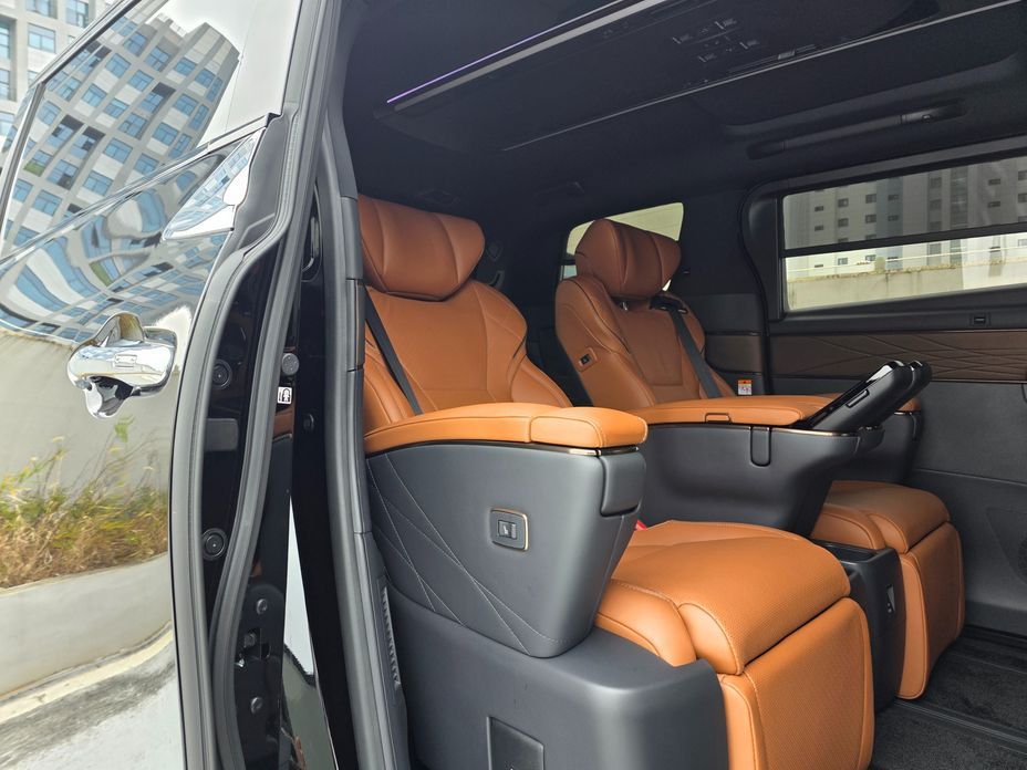 Toyota Alphard 2025