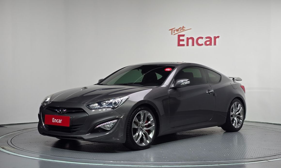 Hyundai Genesis 2012