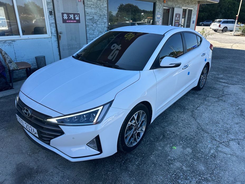 Hyundai AVANTE 2019