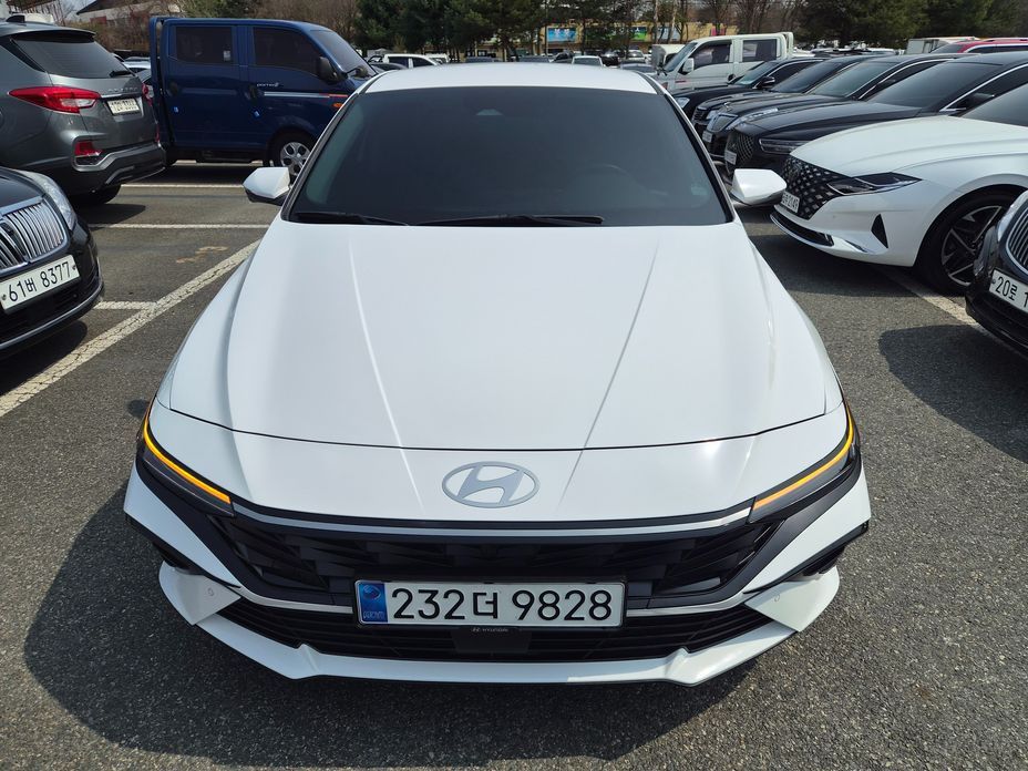 Hyundai AVANTE 2024