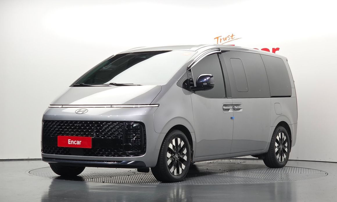 Hyundai Staria 2025