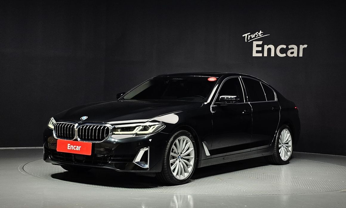 BMW 5-Series 2023