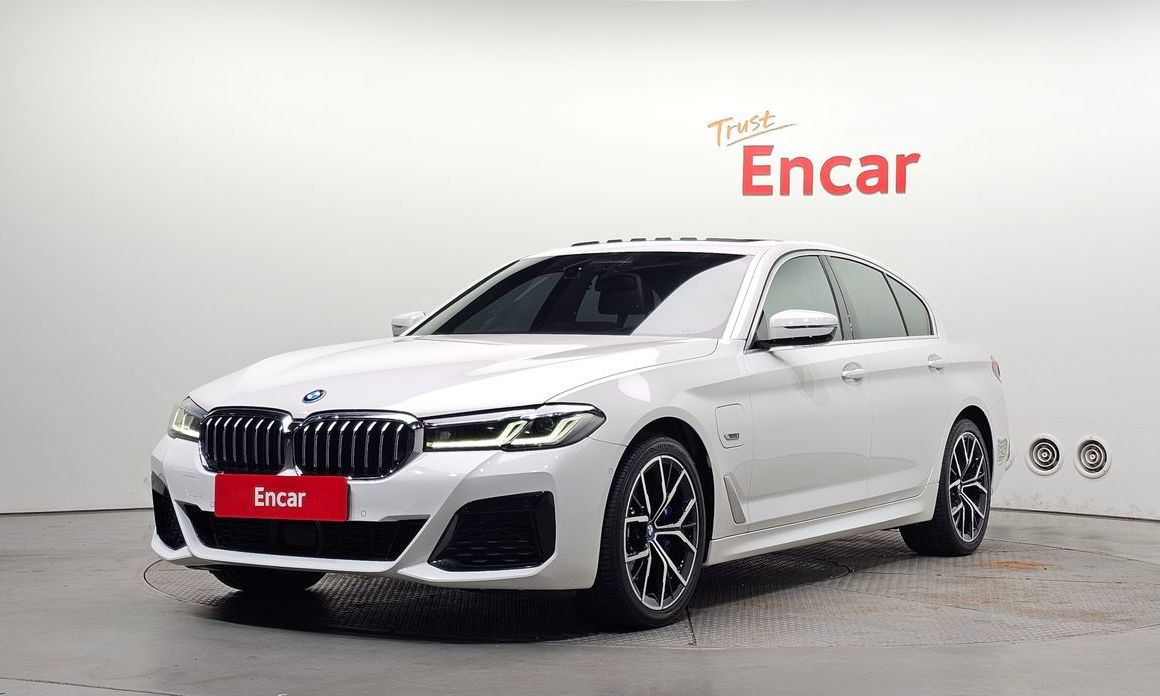 BMW 5-Series 2022