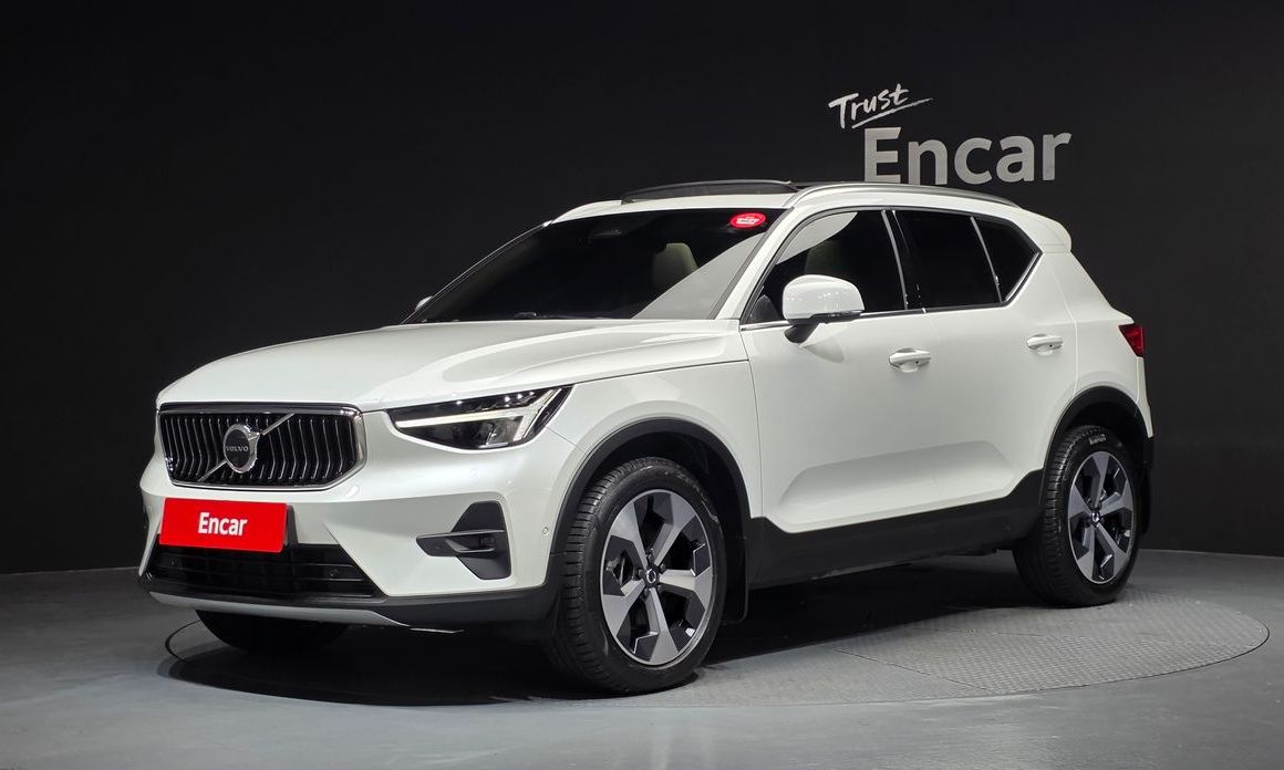 Volvo XC40 2023