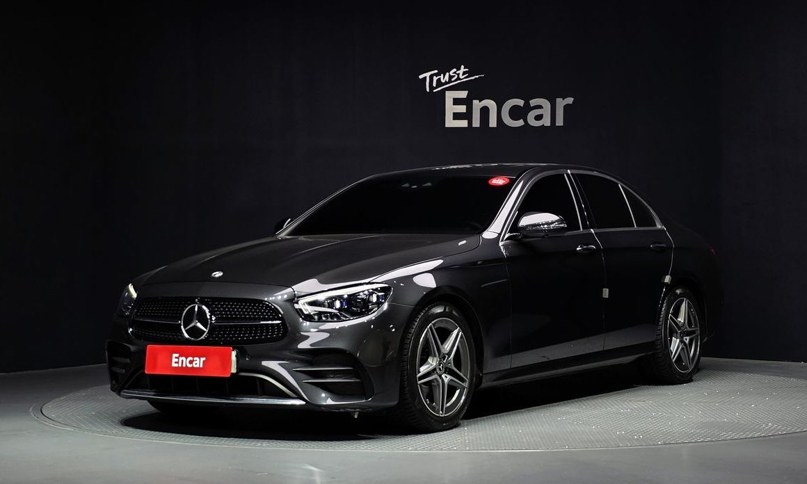 Mercedes-Benz E-Class 2023