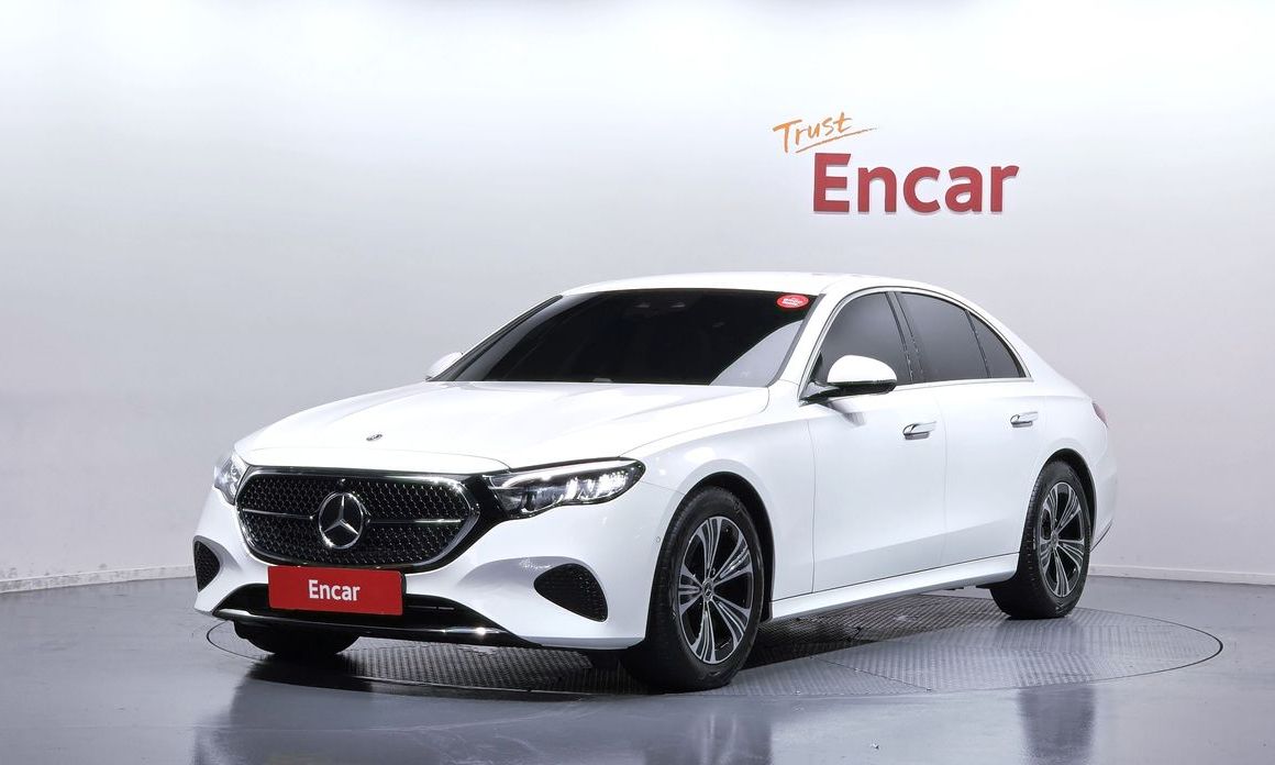 Mercedes-Benz E-Class 2025