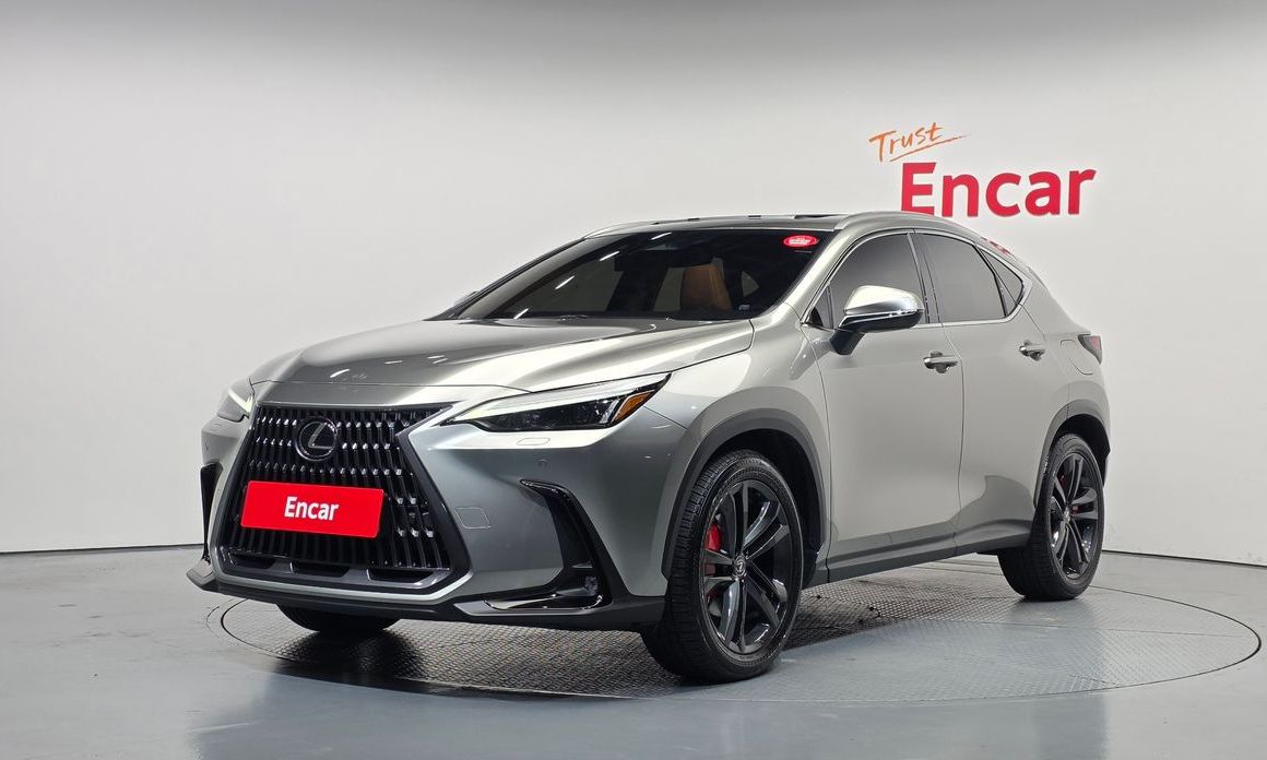 Lexus NX 2025