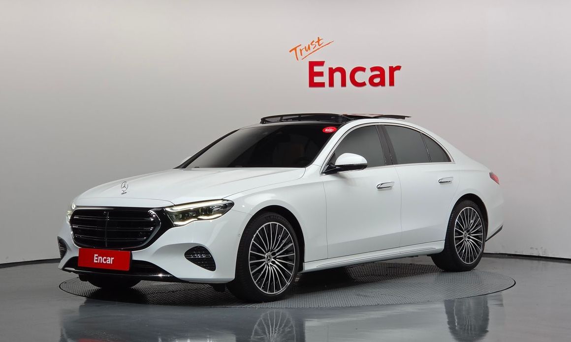 Mercedes-Benz E-Class 2024