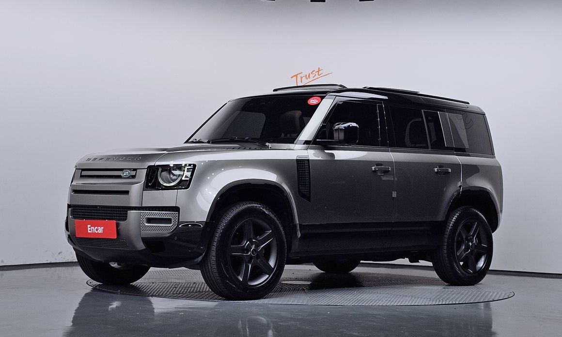 Land Rover Defender 2025