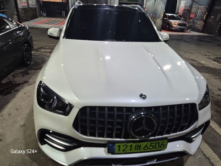 Mercedes-Benz GLE-Class 2023
