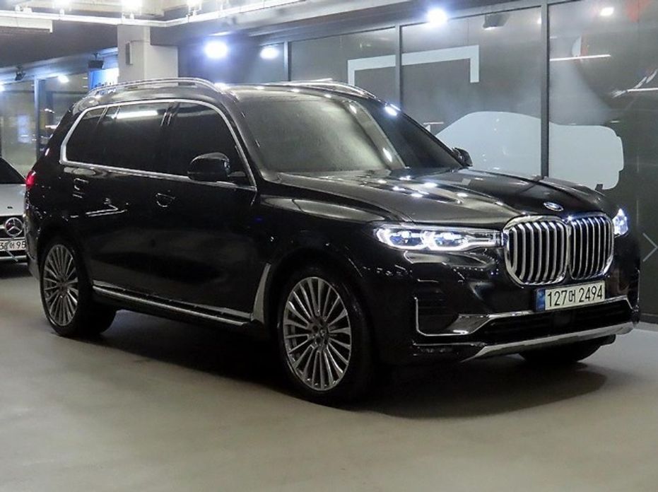 BMW X7 2021