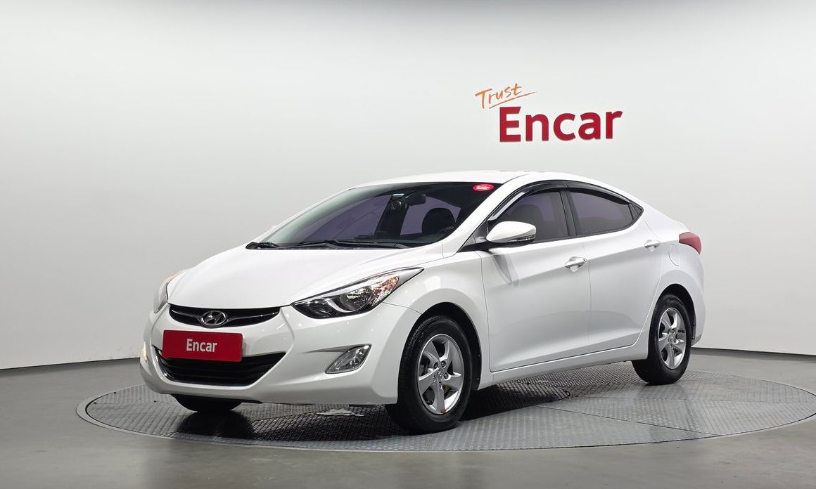 Hyundai AVANTE 2013