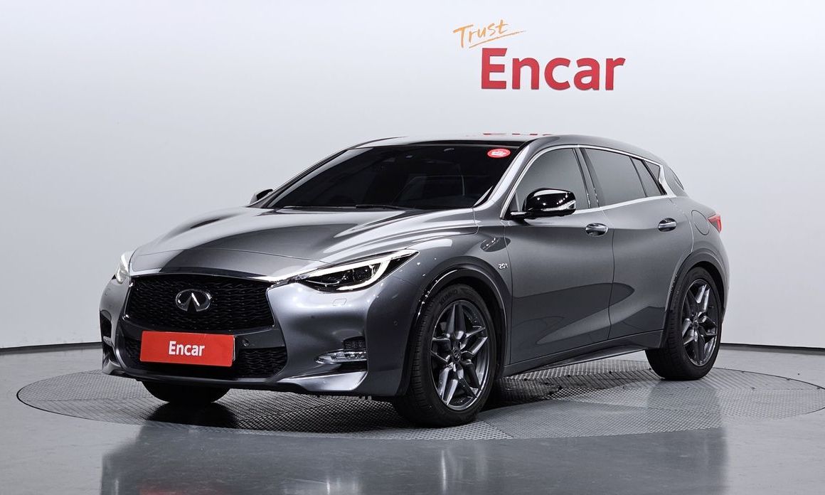 Infiniti Q30 2017
