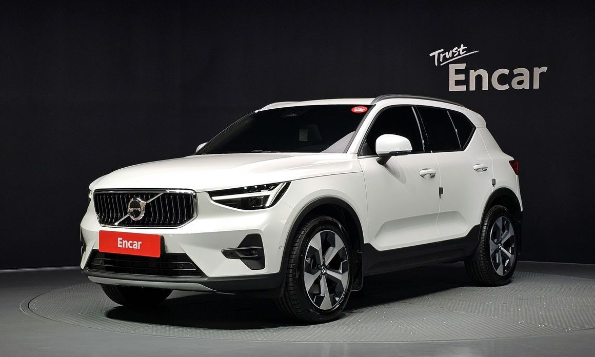 Volvo XC40 2026
