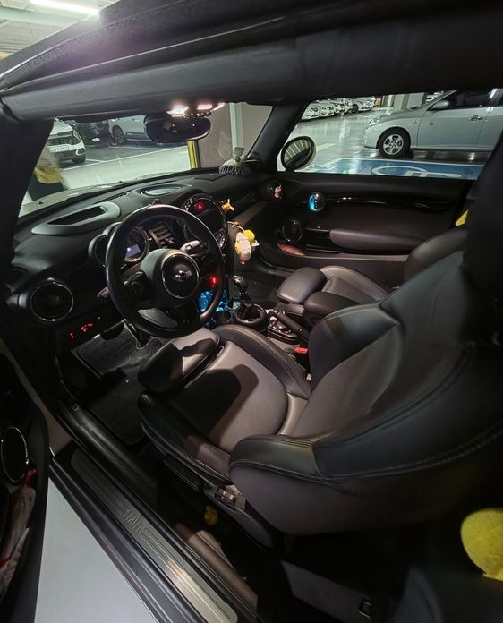 Mini Cooper Convertible 2018