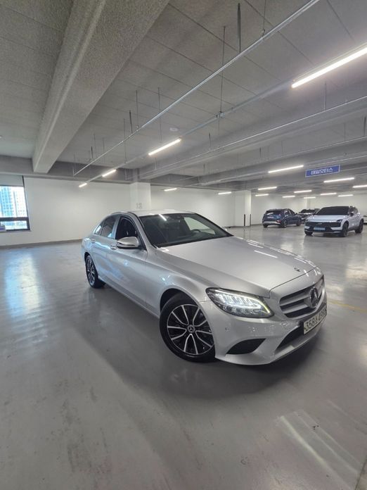 Mercedes-Benz C-Class 2019