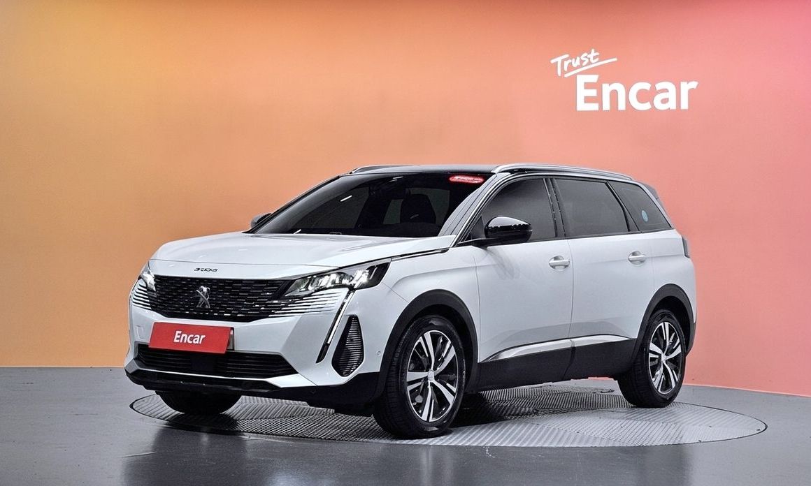 Peugeot 5008 2021