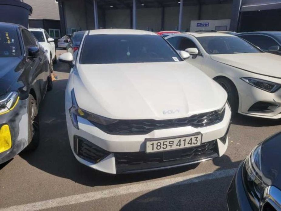 Kia K5 2025
