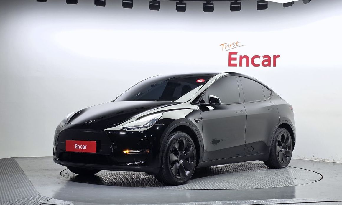 Tesla Model Y 2021
