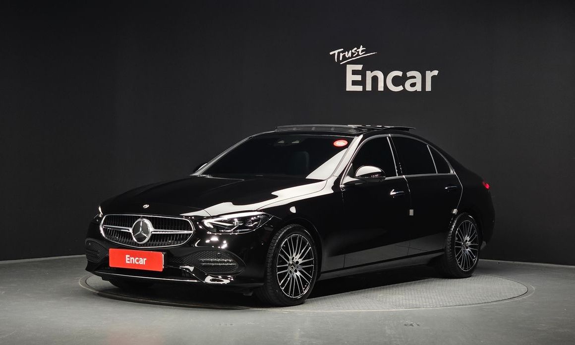Mercedes-Benz C-Class 2024