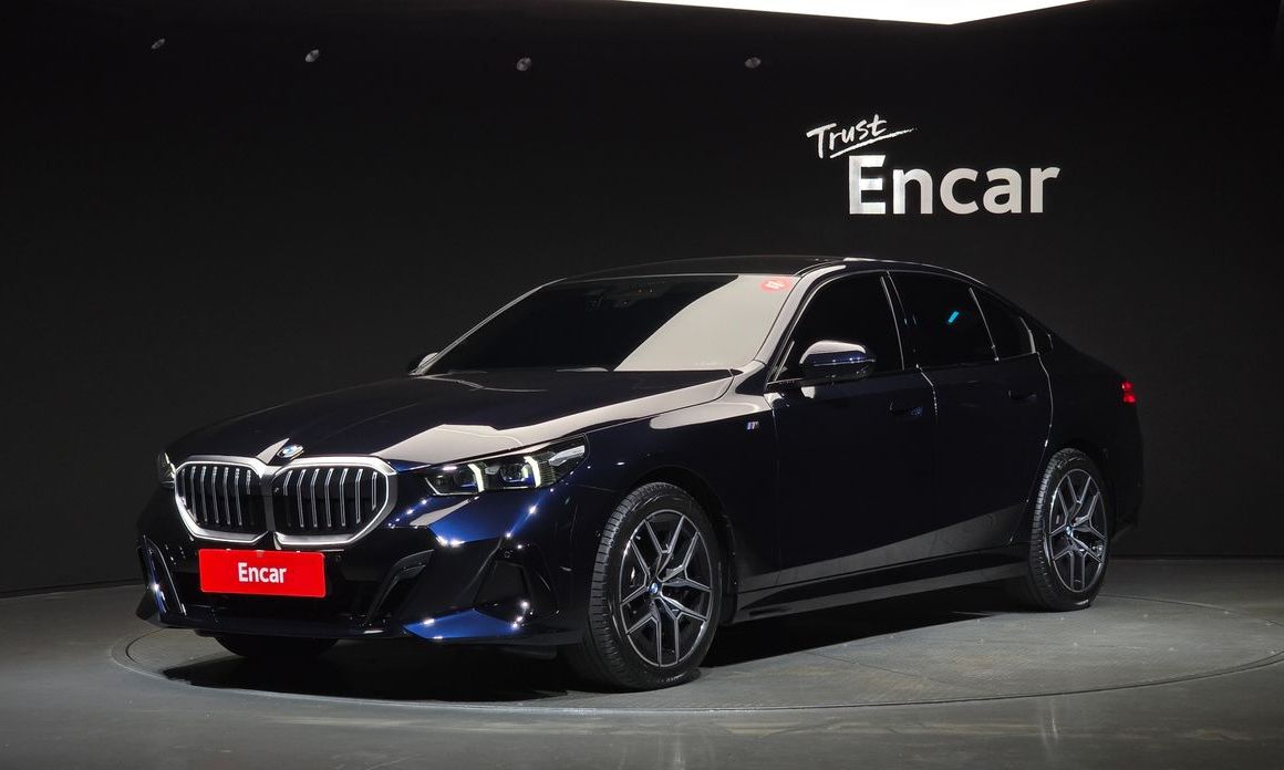 BMW 5-Series 2025