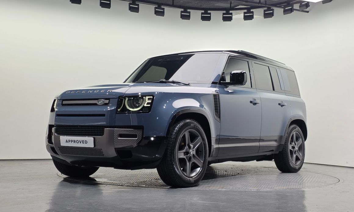Land Rover Defender 2025