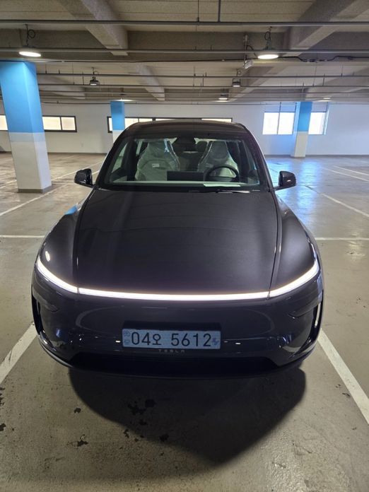 Tesla Model Y 2026