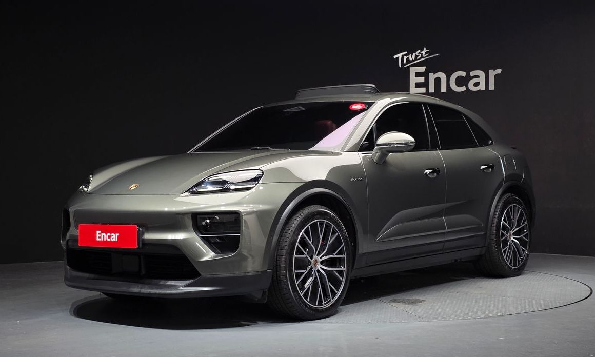 Porsche Macan 2025