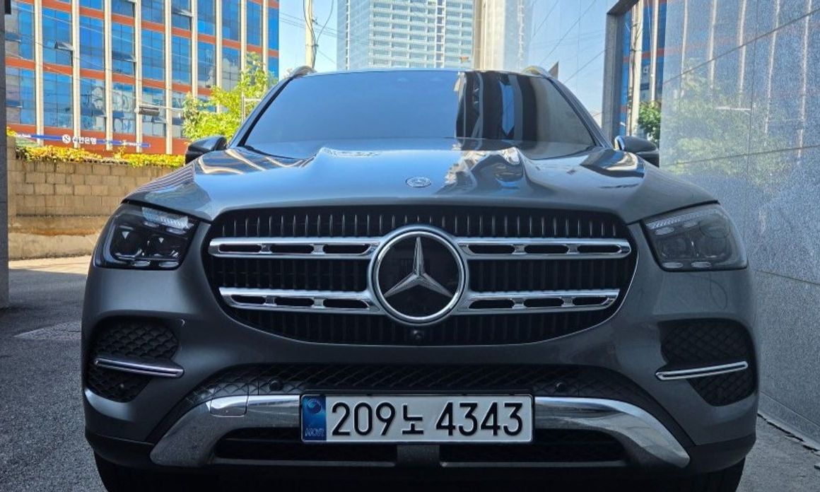 Mercedes-Benz GLE-Class 2025