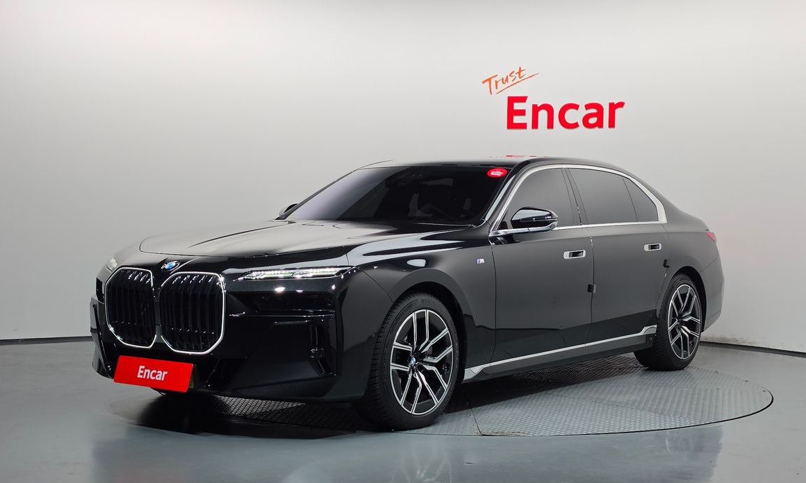 BMW 7-Series 2024