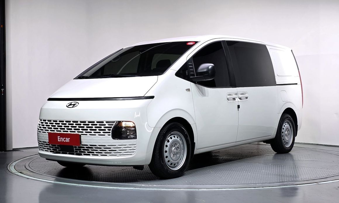 Hyundai Staria 2023