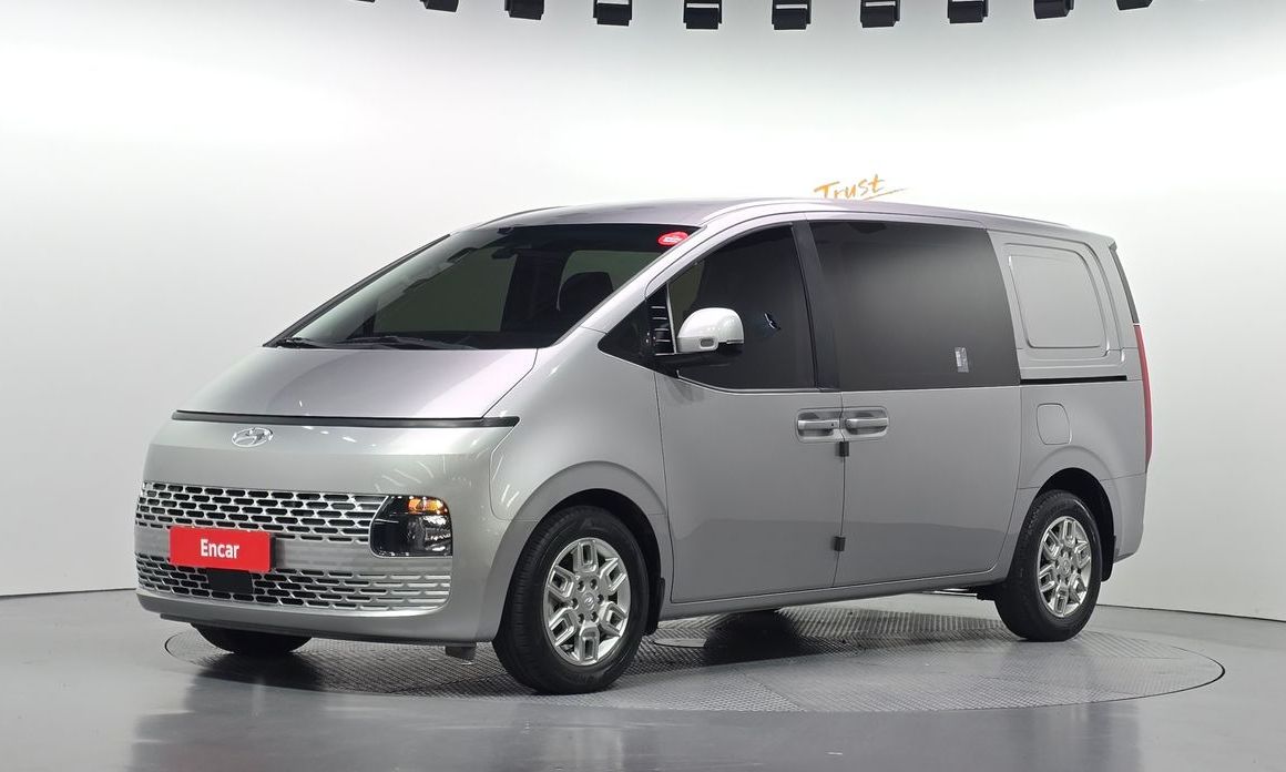 Hyundai Staria 2023