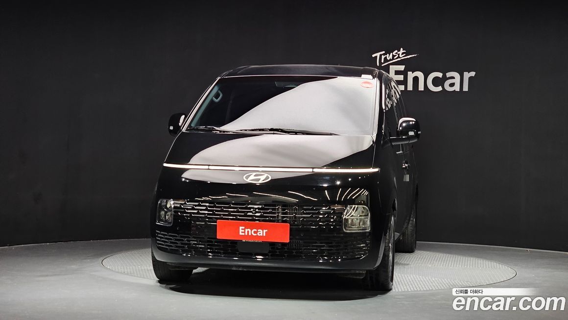 Hyundai Staria 2025