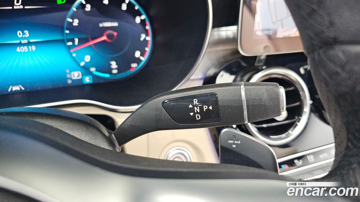 Mercedes-Benz C-Class 2020