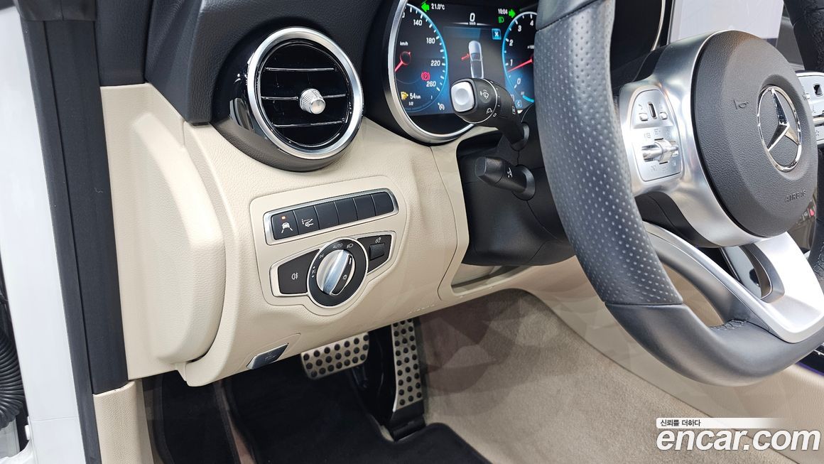 Mercedes-Benz C-Class 2020