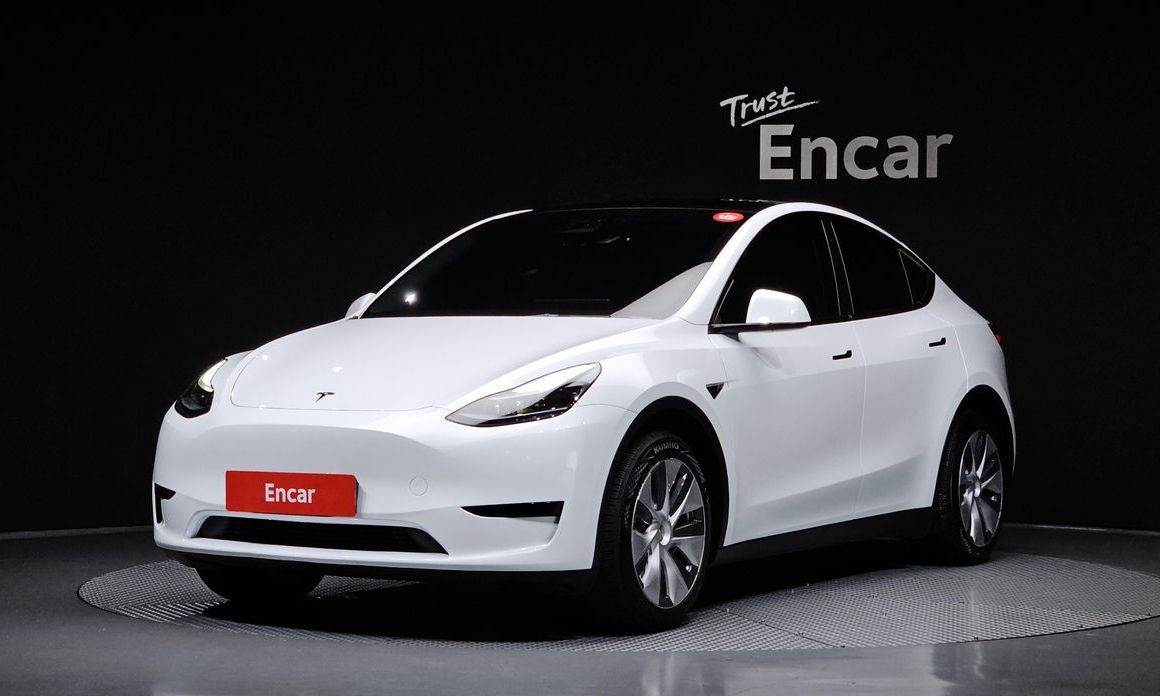 Tesla Model Y 2023
