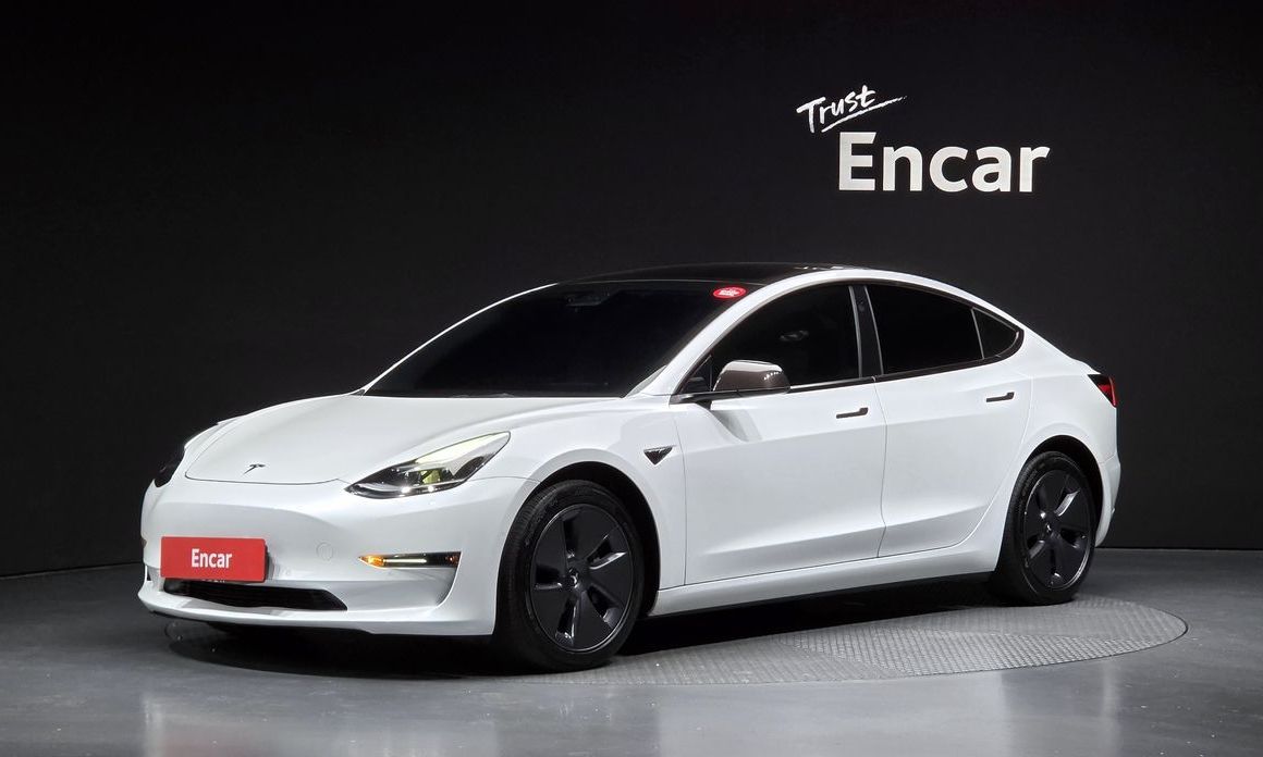 Tesla Model 3 2022